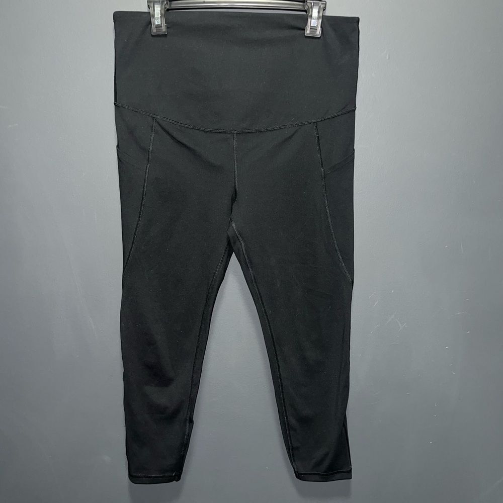 Gap Fit Women’s Maternity Leggings 7/8 Blackout Technology Black Medium Reg